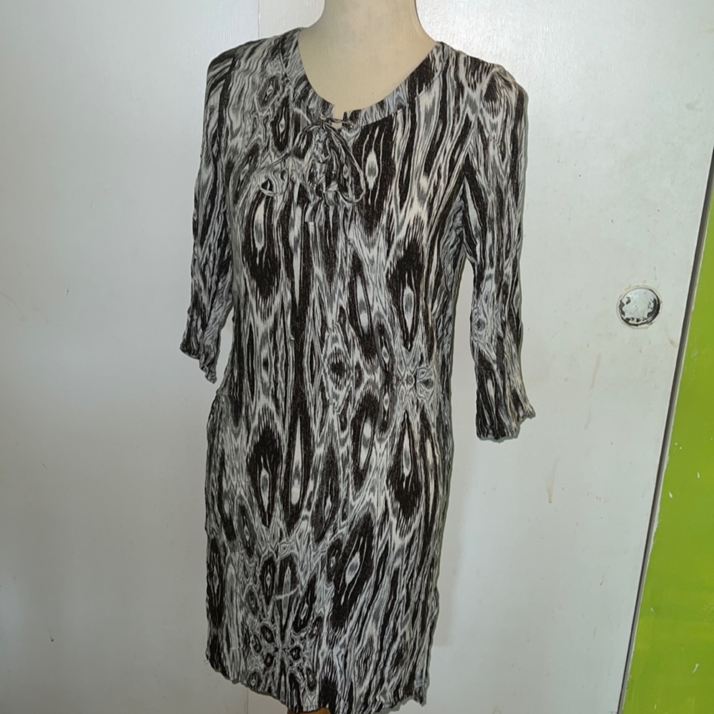 Velvet by Graham & Spencer Small dress watercolor print long sleeve rayon